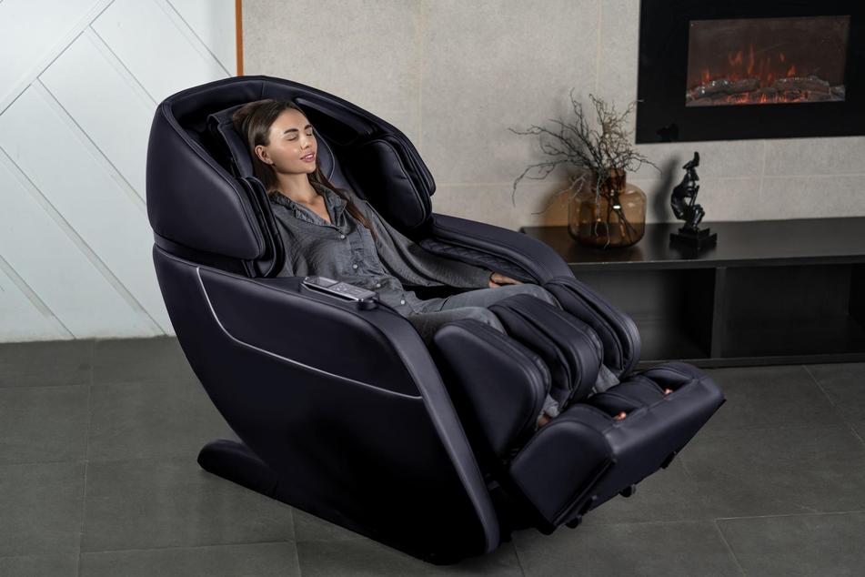 Cadeira de Massagem S8 Smart Jet Black Edition